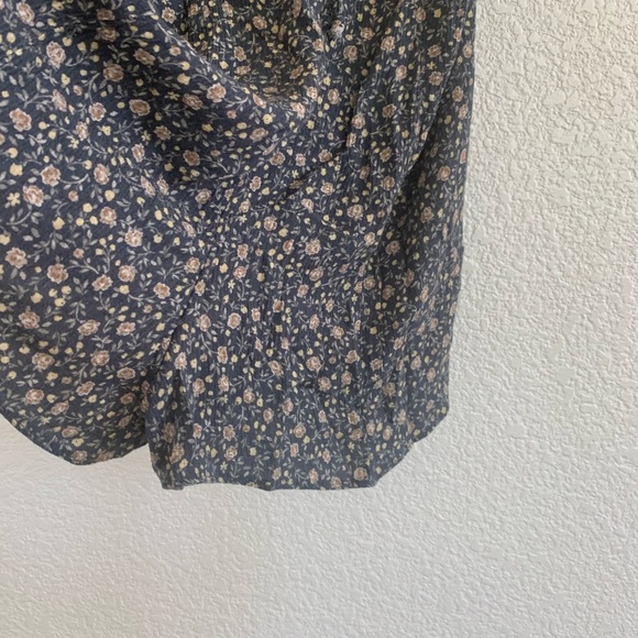 American Eagle | floral romper spaghetti strap shorts size medium - Picture 5 of 8